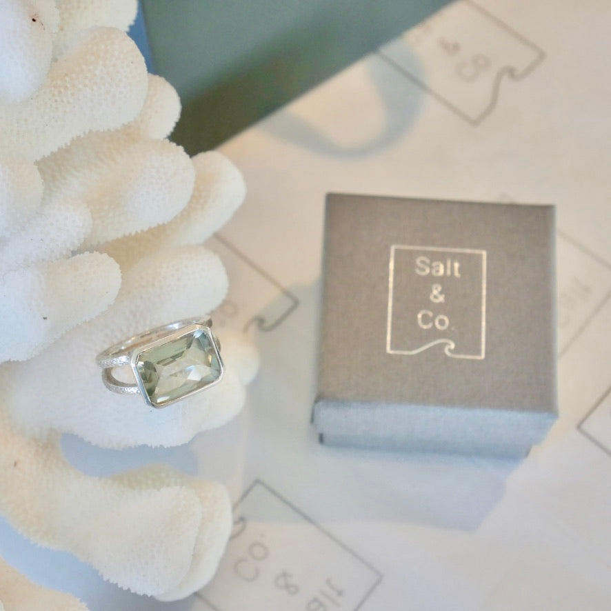 Green Amethyst Duo Band Cinderella Ring, T