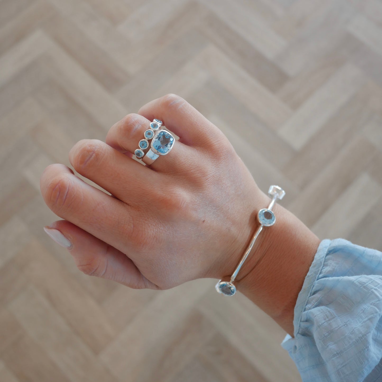 Linear Topaz Ring