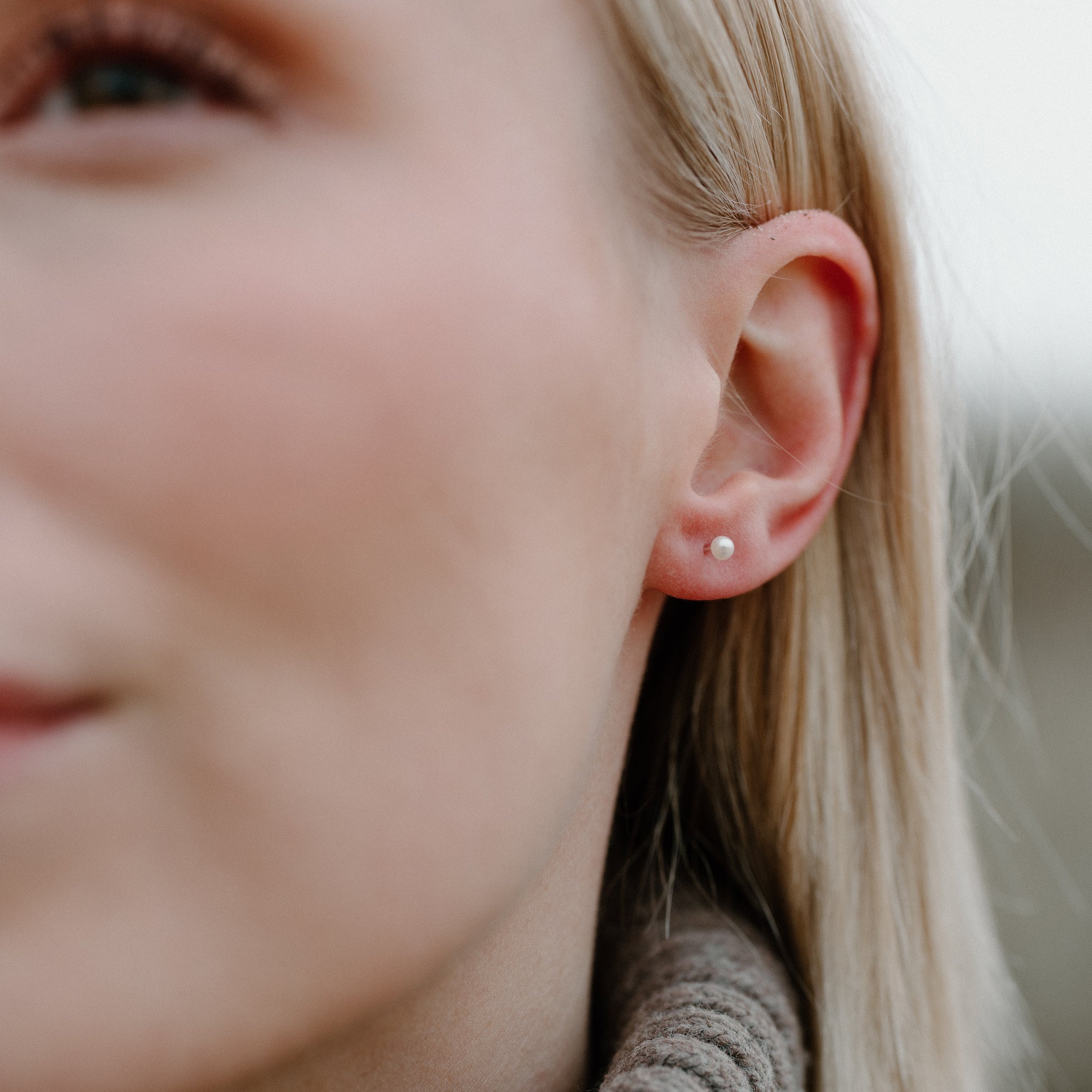 Mini Pearl Stud Earrings - saltandco
