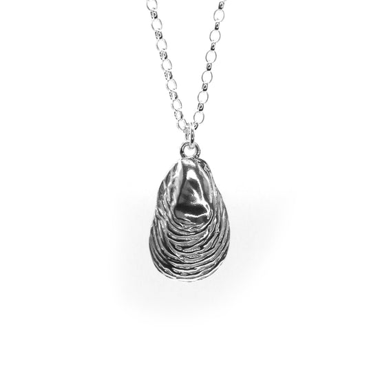 Mussel Shell Necklace - saltandco