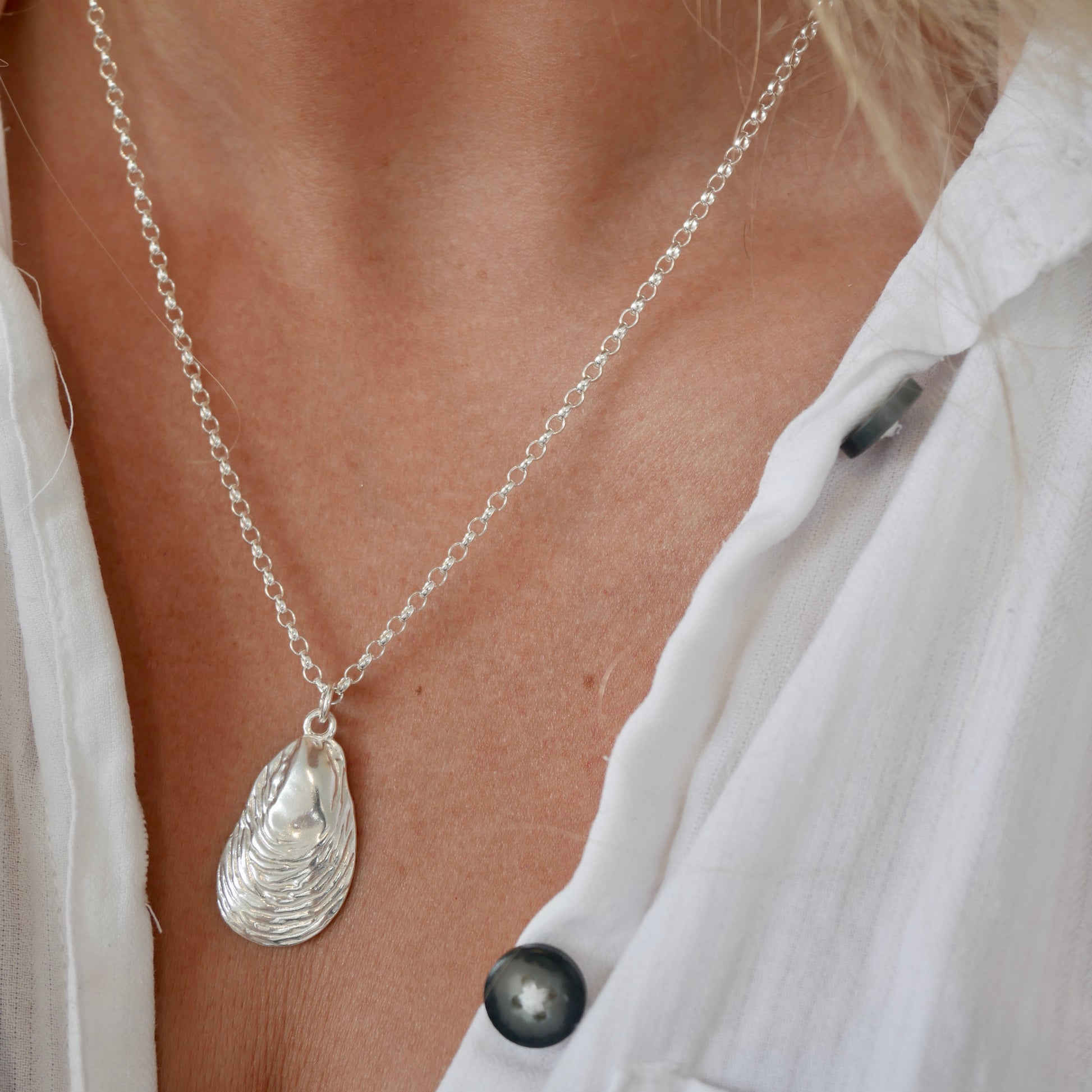 Mussel Shell Necklace - saltandco