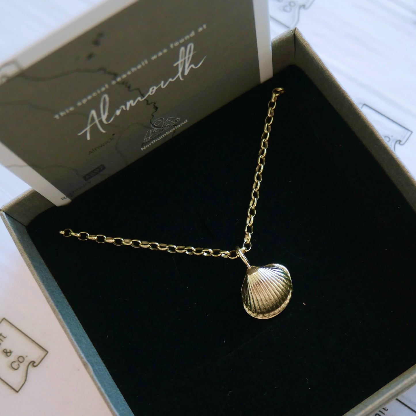 Alnmouth Mini Shell Necklace, 9ct Gold