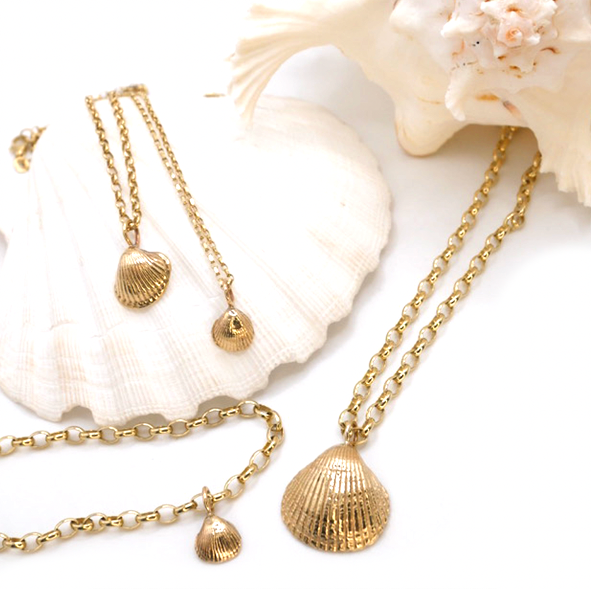 Bamburgh Maxi Shell Necklace, 9ct Gold