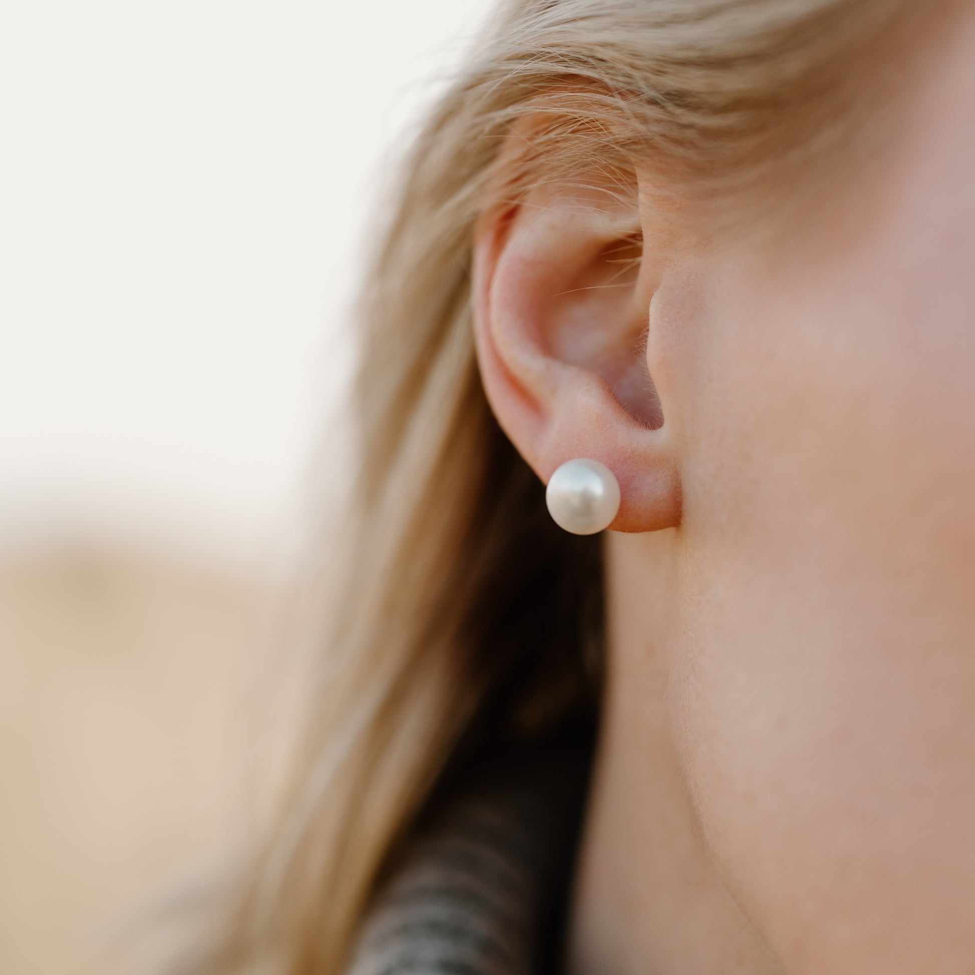 Pearl Stud Earrings - saltandco